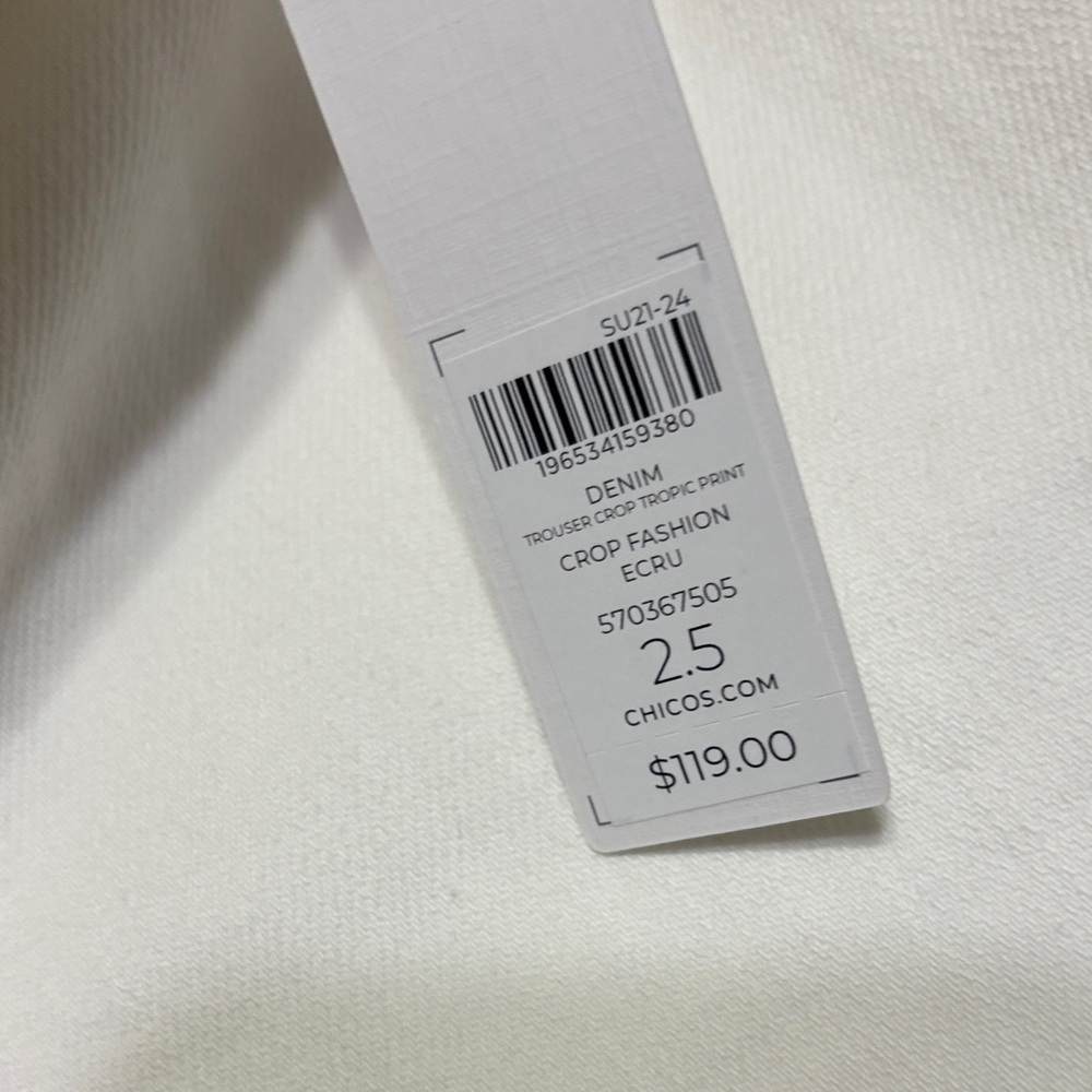 Chico's White Cropped Pants with Colorful Leaf Design - Picture 4 of 7